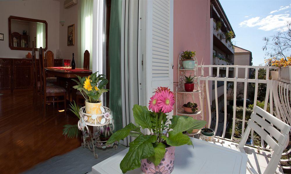 Cro Jet Set Apartments Split Eksteriør bilde