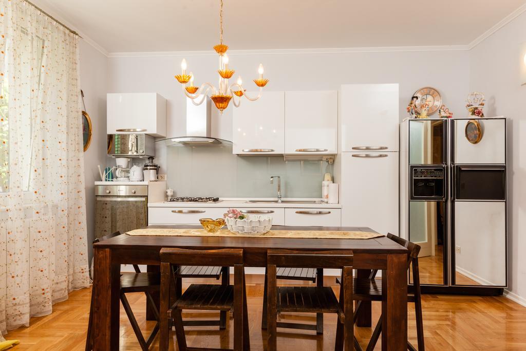 Cro Jet Set Apartments Split Eksteriør bilde
