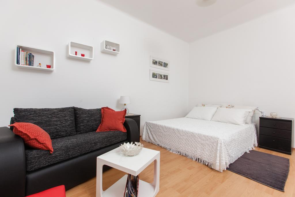 Cro Jet Set Apartments Split Eksteriør bilde