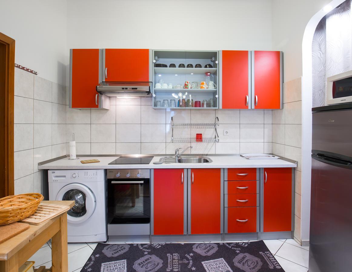 Cro Jet Set Apartments Split Eksteriør bilde