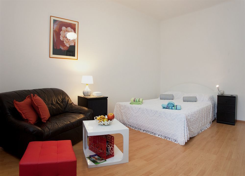 Cro Jet Set Apartments Split Eksteriør bilde